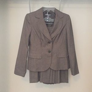 Ann Taylor Petite suit/skirt set